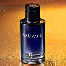 دیور ساواج مردانهSauvage Christian Dior for men